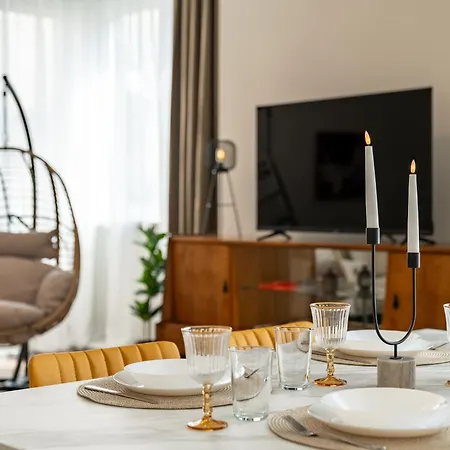 Bright & Sunny Stylish With 2bdr And 2bth Apartment Sofia