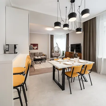 Apartment Bright & Sunny Stylish With 2bdr And 2bth Sofia